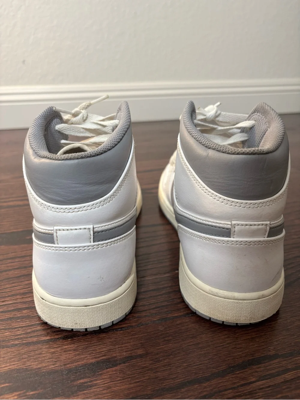 Jordan Air Jordan 1 Mid White Stealth Grey Sneakers Men’s US 12